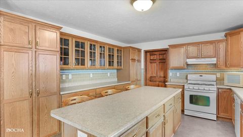 Tiny photo for 2136 N 34th Road, Ottawa, IL 61350 (MLS # 12612354)