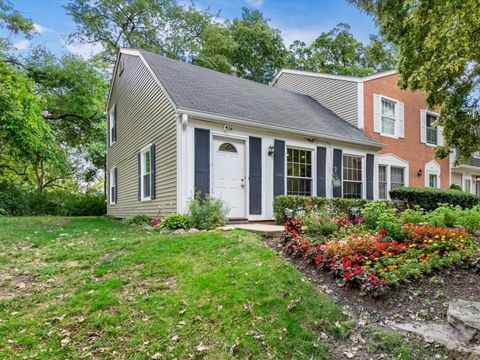 Photo of 60 Forest Lane, Cary, IL 60013 (MLS # 12454800)