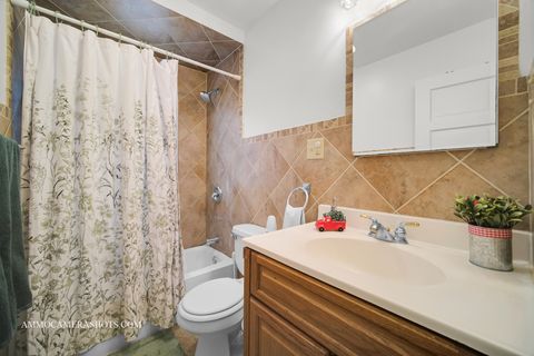 Tiny photo for 524 N College Street, Batavia, IL 60510 (MLS # 12526974)