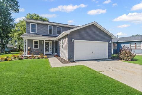 Photo of 11611 Becky Lee Trce, Huntley, IL 60142 (MLS # 12457194)