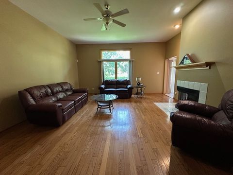 Tiny photo for 548 Academy Avenue, Matteson, IL 60443 (MLS # 12487870)