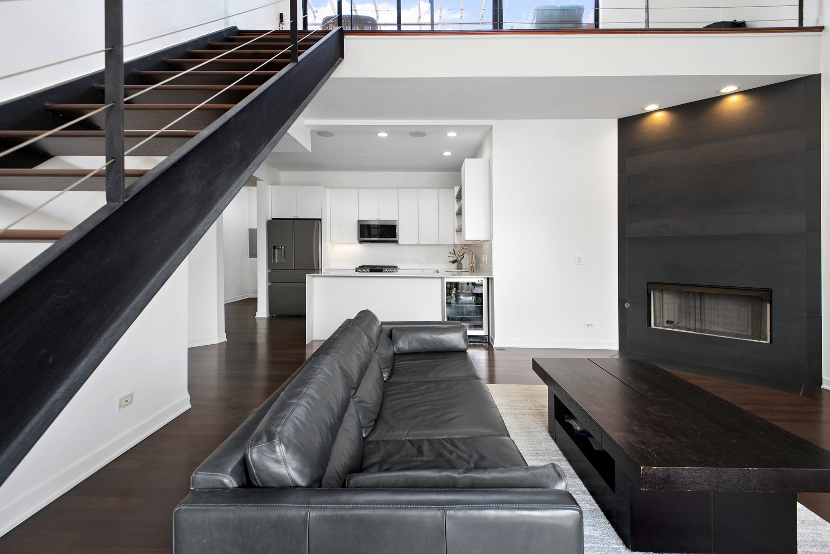 808 N Greenview Avenue 4C