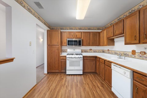 Tiny photo for 15727 Ravinia Avenue #2E, Orland Park, IL 60462 (MLS # 12730730)