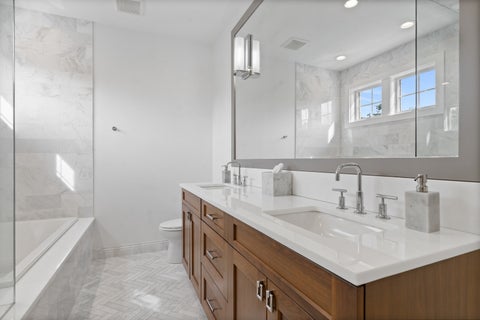 Tiny photo for 2057 N Oakley Avenue, Chicago, IL 60647 (MLS # 12760262)
