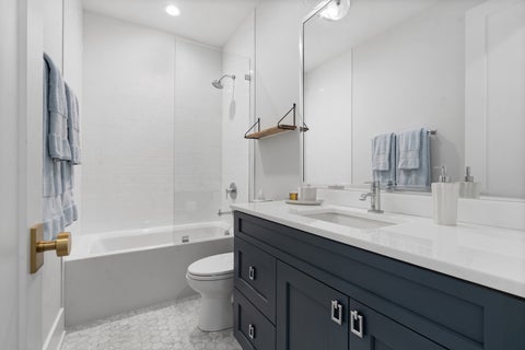 Tiny photo for 2057 N Oakley Avenue, Chicago, IL 60647 (MLS # 12760262)
