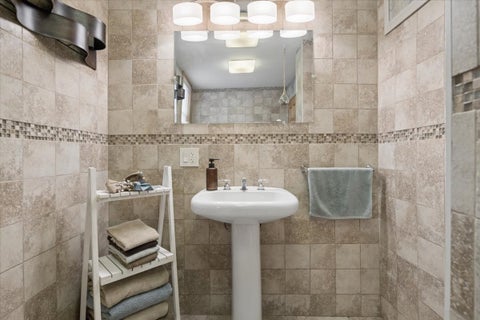 Tiny photo for 6517 N Sayre Avenue, Chicago, IL 60631 (MLS # 12676657)