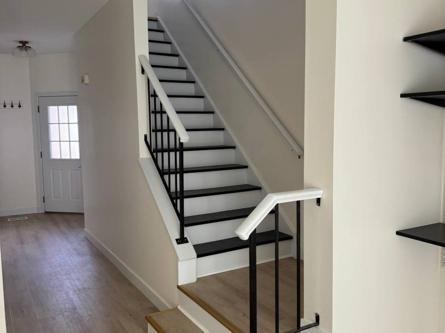 295 Hunterdon Court