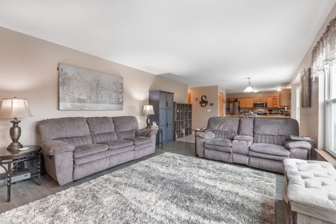 Tiny photo for 105 N Inverness Court, Round Lake, IL 60073 (MLS # 12512887)