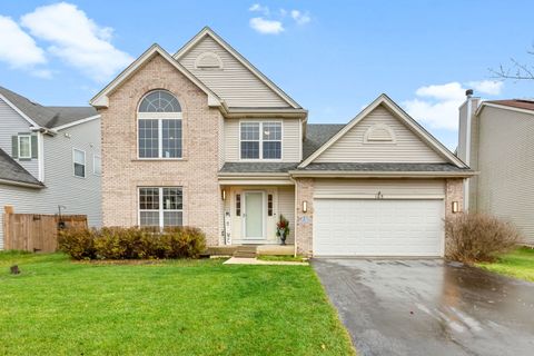 Tiny photo for 105 N Inverness Court, Round Lake, IL 60073 (MLS # 12512887)
