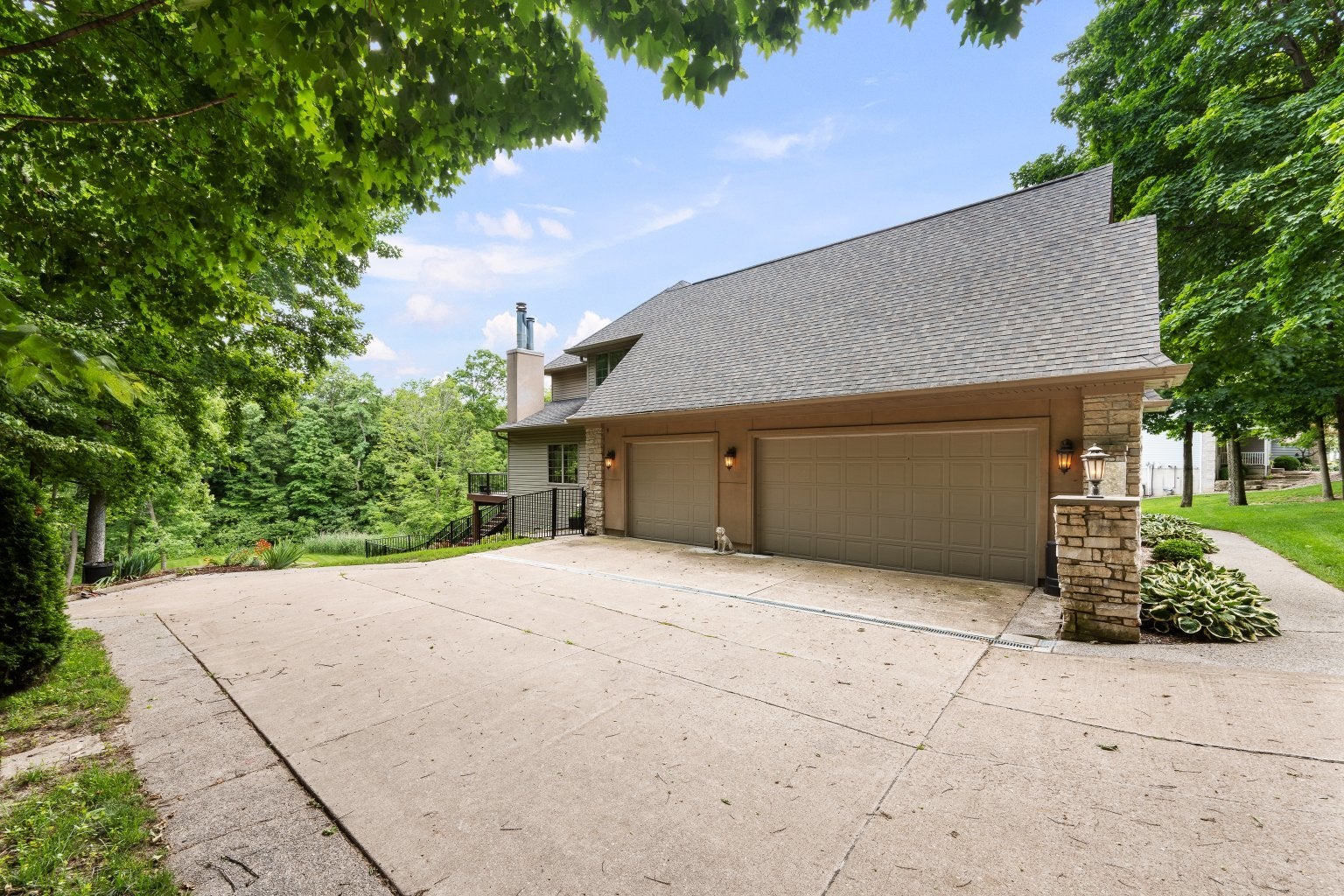 2296 Forest Reed Place