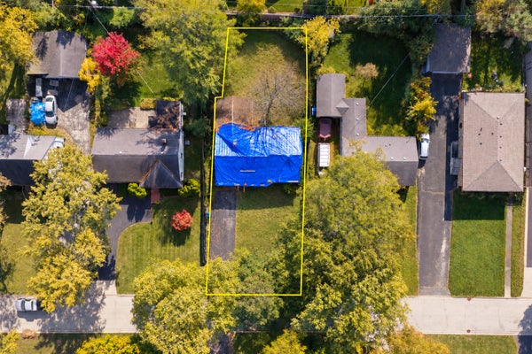 1057 ELMWOOD AVE, DEERFIELD, IL 60015 - Image adeb57afbdfab8c3a1ffcdfcba43e3f2/3216171636