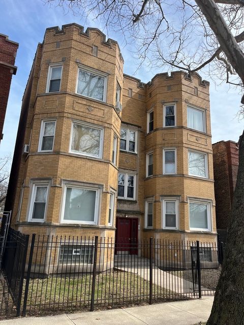 7951 S Burnham Avenue Chicago IL 60617