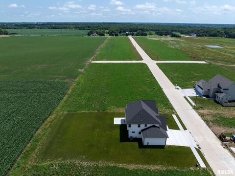 Tiny photo for 6654 Meghan Avenue, Bettendorf, IA 52722 (MLS # 12565095)