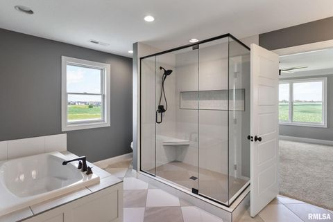 Tiny photo for 6654 Meghan Avenue, Bettendorf, IA 52722 (MLS # 12565095)