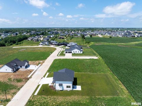 Tiny photo for 6654 Meghan Avenue, Bettendorf, IA 52722 (MLS # 12565095)