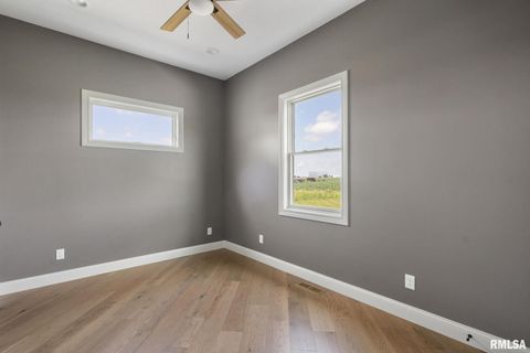 Tiny photo for 6654 Meghan Avenue, Bettendorf, IA 52722 (MLS # 12565095)