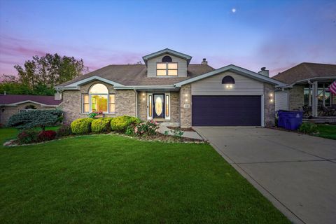 Tiny photo for 246 Lakeview Court, Steger, IL 60475 (MLS # 12491939)