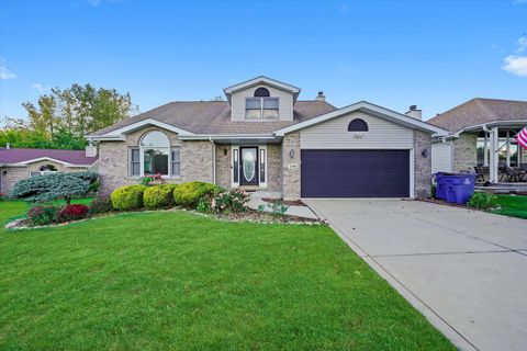 Photo of 246 Lakeview Court, Steger, IL 60475 (MLS # 12491939)
