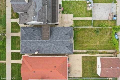 Tiny photo for 822 E 87th Place, Chicago, IL 60619 (MLS # 12449279)