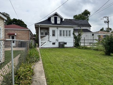 Tiny photo for 822 E 87th Place, Chicago, IL 60619 (MLS # 12449279)