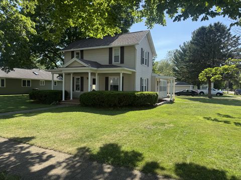 Photo of 134 N Bureau Avenue, Ladd, IL 61329 (MLS # 12666900)