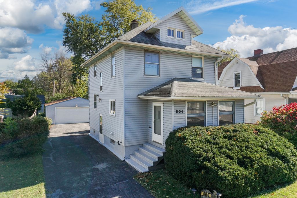 Photo for 506 Denver Street, Bloomington, IL 61701 (MLS # 12503467)