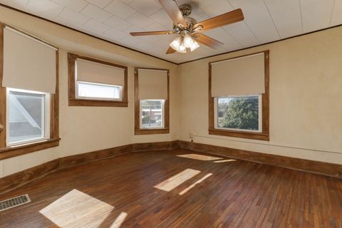 Tiny photo for 506 Denver Street, Bloomington, IL 61701 (MLS # 12503467)