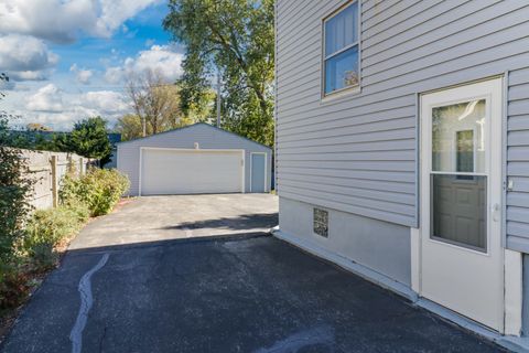 Tiny photo for 506 Denver Street, Bloomington, IL 61701 (MLS # 12503467)