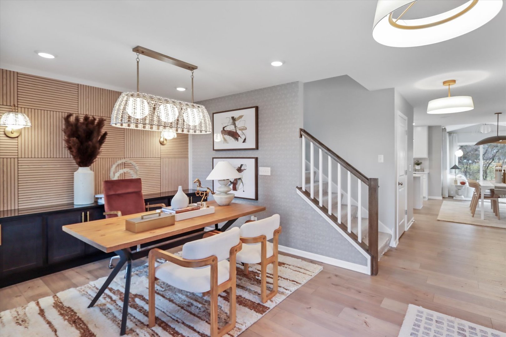 730 Cloverleaf Drive