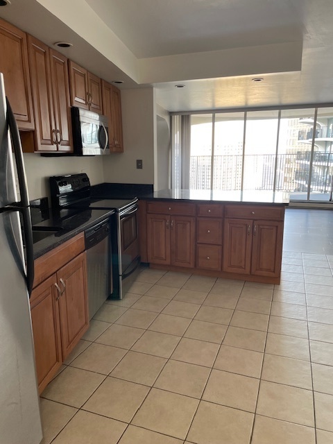 300 N STATE Street 4607