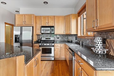 Tiny photo for 2554 W Logan Boulevard #402, Chicago, IL 60647 (MLS # 12438332)