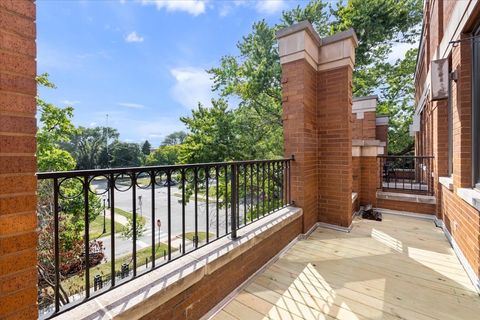 Tiny photo for 2554 W Logan Boulevard #402, Chicago, IL 60647 (MLS # 12438332)