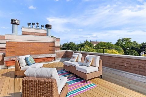 Tiny photo for 2554 W Logan Boulevard #402, Chicago, IL 60647 (MLS # 12438332)