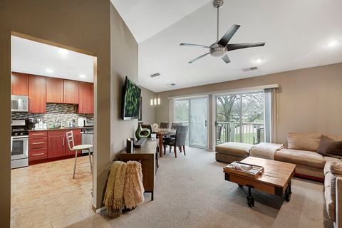 Tiny photo for 1602 Hadley Court #C2, Wheeling, IL 60090 (MLS # 12612459)