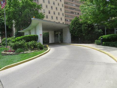 Tiny photo for 3950 N Lake Shore Drive #1207B, Chicago, IL 60613 (MLS # 12382332)