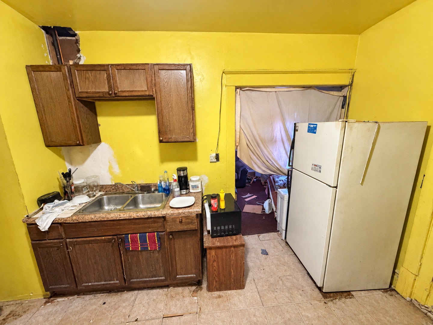 2817 E 76th Place