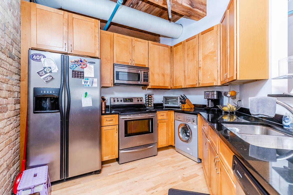 225 W HURON Street 506