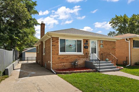 Photo of 1051 Burnham Avenue, Calumet City, IL 60409 (MLS # 12597884)