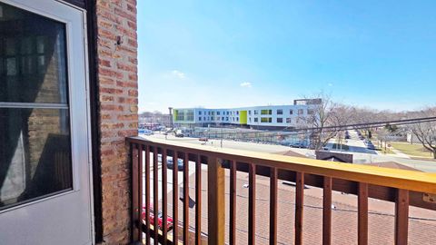 Tiny photo for 2333 W Farwell Avenue #3S, Chicago, IL 60645 (MLS # 12591385)