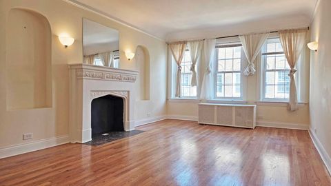 Tiny photo for 2333 W Farwell Avenue #3S, Chicago, IL 60645 (MLS # 12591385)