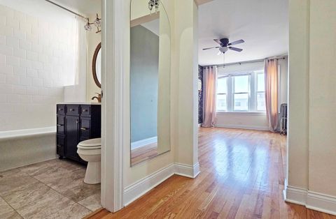 Tiny photo for 2333 W Farwell Avenue #3S, Chicago, IL 60645 (MLS # 12591385)
