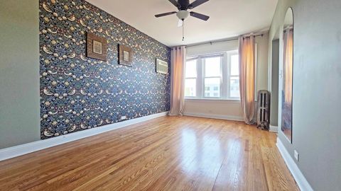 Tiny photo for 2333 W Farwell Avenue #3S, Chicago, IL 60645 (MLS # 12591385)