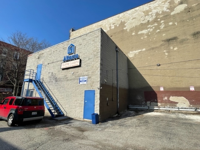 1126-28 W 18TH Street