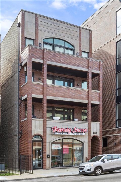 Tiny photo for 2463 W FOSTER Avenue #3, Chicago, IL 60625 (MLS # 12499479)