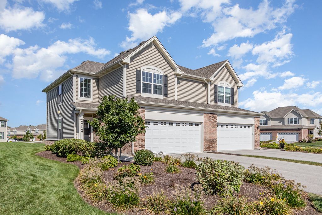 Photo for 24724 McCormick Way, Manhattan, IL 60442 (MLS # 12455552)