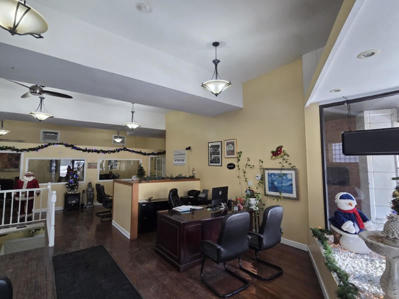 7547 N Rogers Avenue