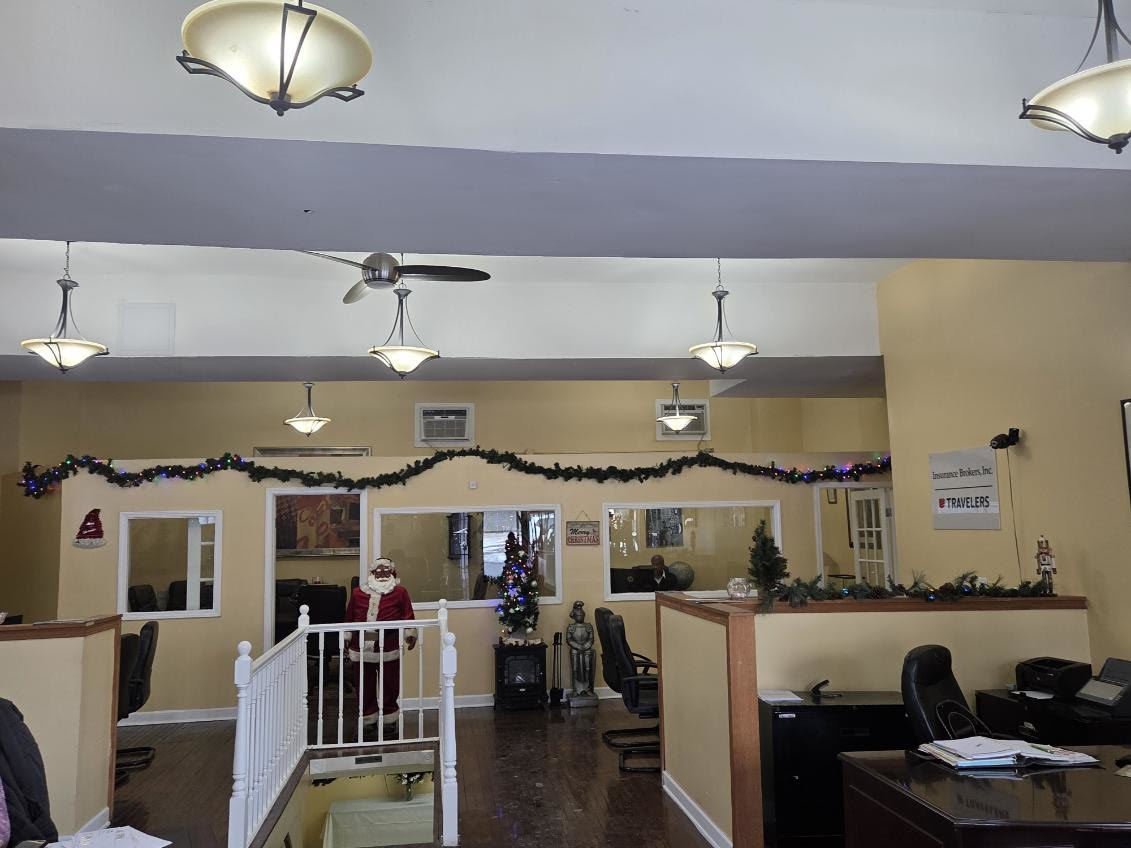 7547 N Rogers Avenue