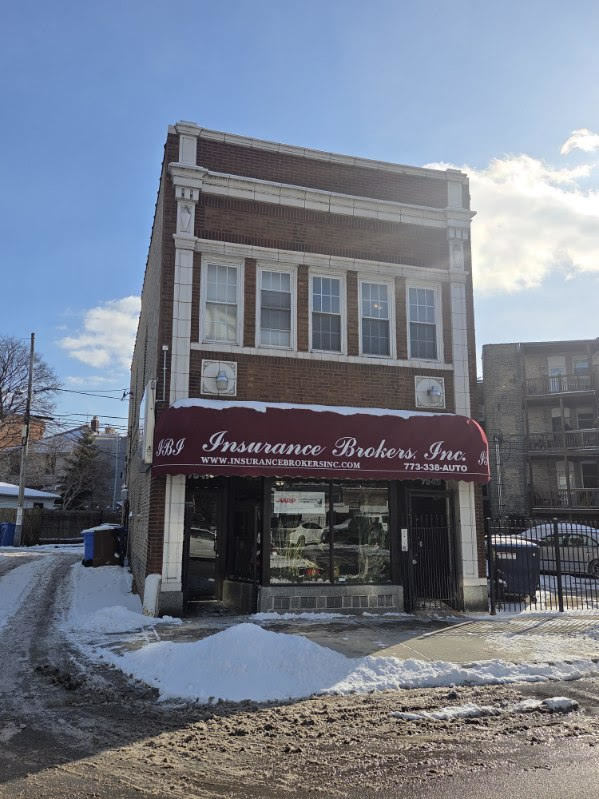 7547 N Rogers Avenue