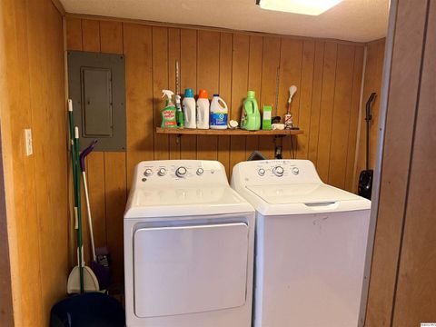 Tiny photo for 1930 Adams St, Quincy, IL 62301 (MLS # 12587633)