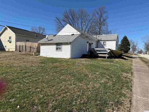 Tiny photo for 1930 Adams St, Quincy, IL 62301 (MLS # 12587633)